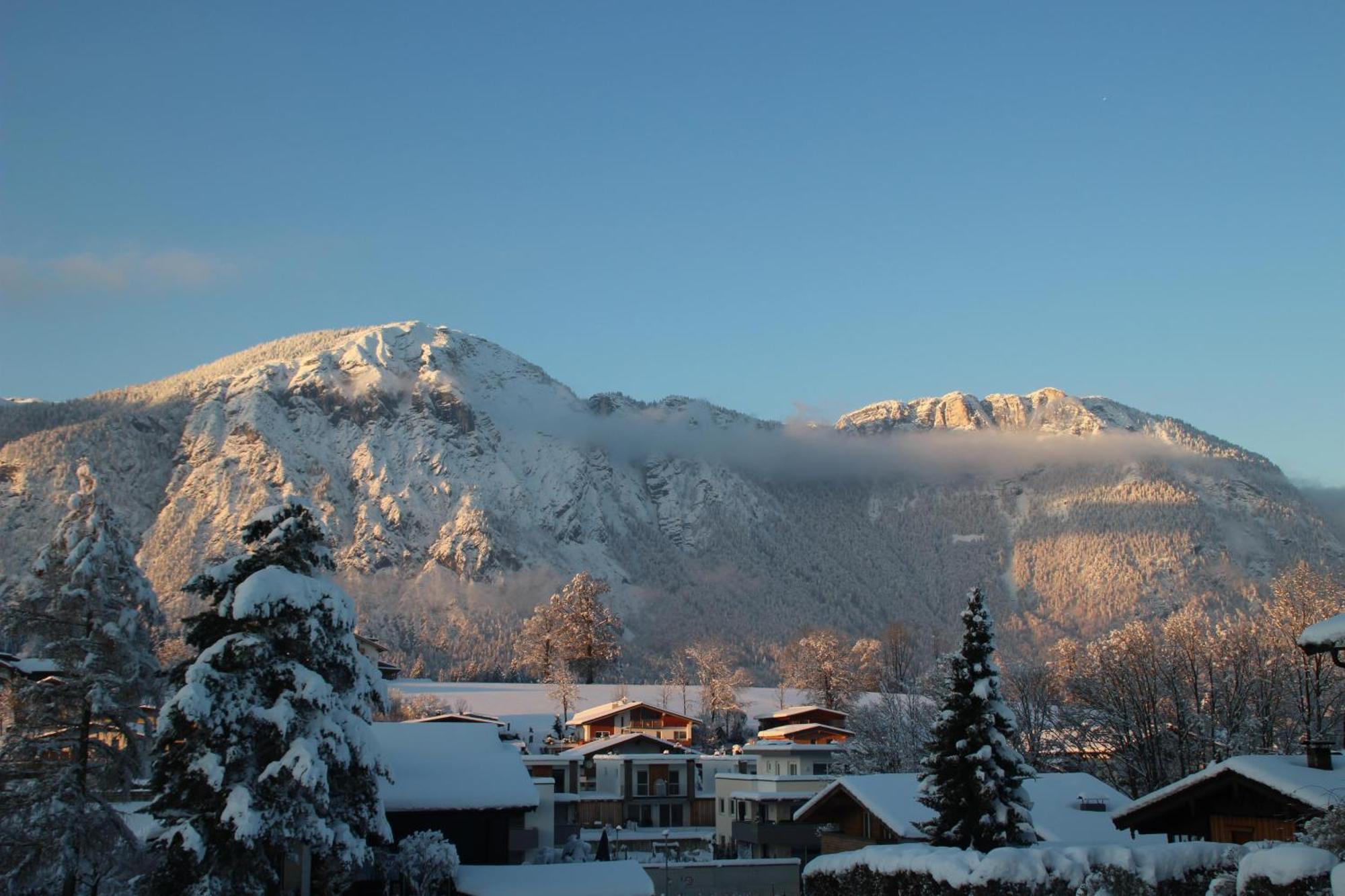 Ferienwohnung Dahoam Angerberg  ภายนอก รูปภาพ